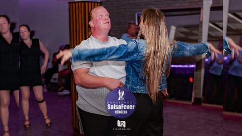 Salsa Les Hengelo | Salsa Hengelo | Danslessen Salsa, Bachata & Kizomba 2 -salsa-hengelo-salsa-dansen-hengelo-salsafefever-hengelo-feest-Salsa-Les-Hengelo
